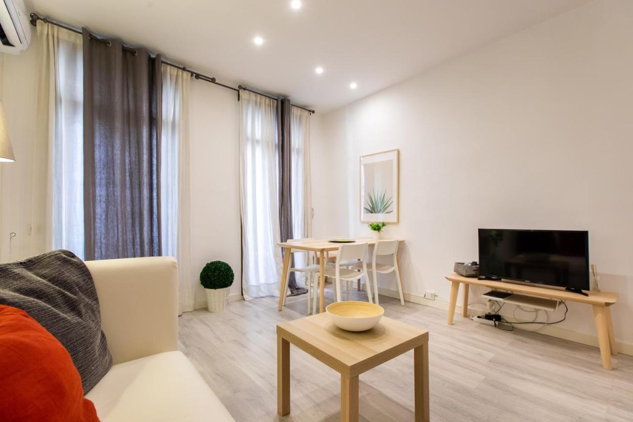Pere Serafi 2 bedroom apartment Barcelona Buitenkant foto