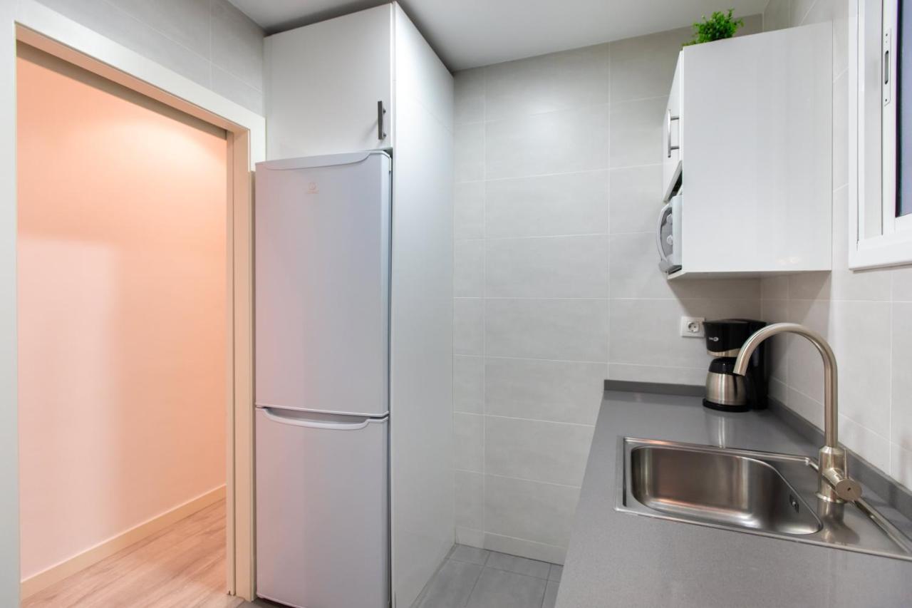 Pere Serafi 2 bedroom apartment Barcelona Buitenkant foto