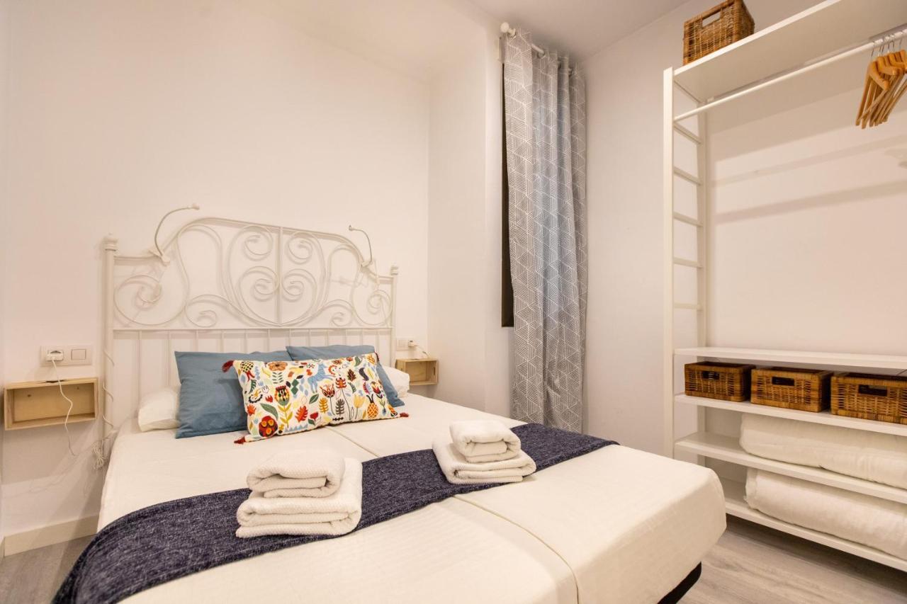Pere Serafi 2 bedroom apartment Barcelona Buitenkant foto