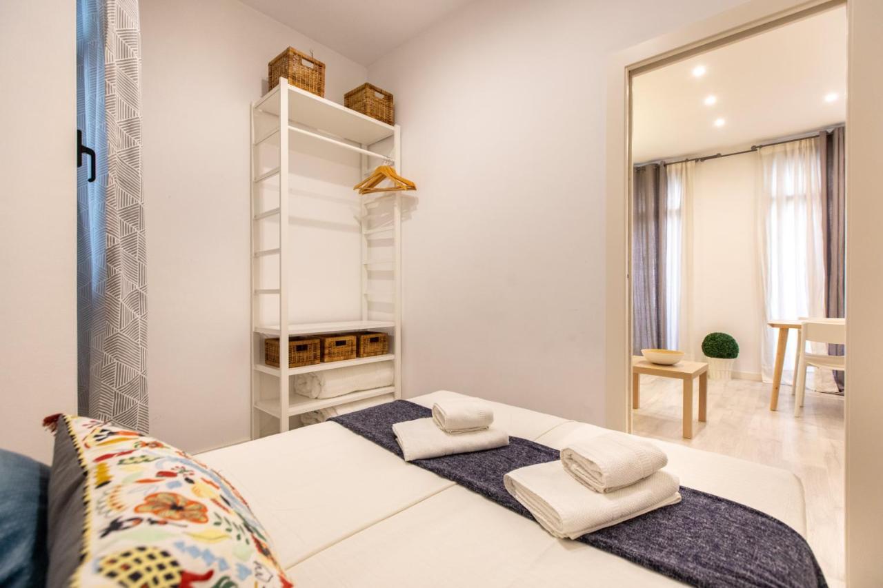 Pere Serafi 2 bedroom apartment Barcelona Buitenkant foto