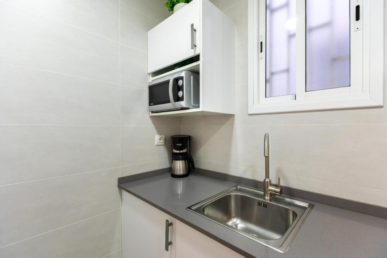 Pere Serafi 2 bedroom apartment Barcelona Buitenkant foto
