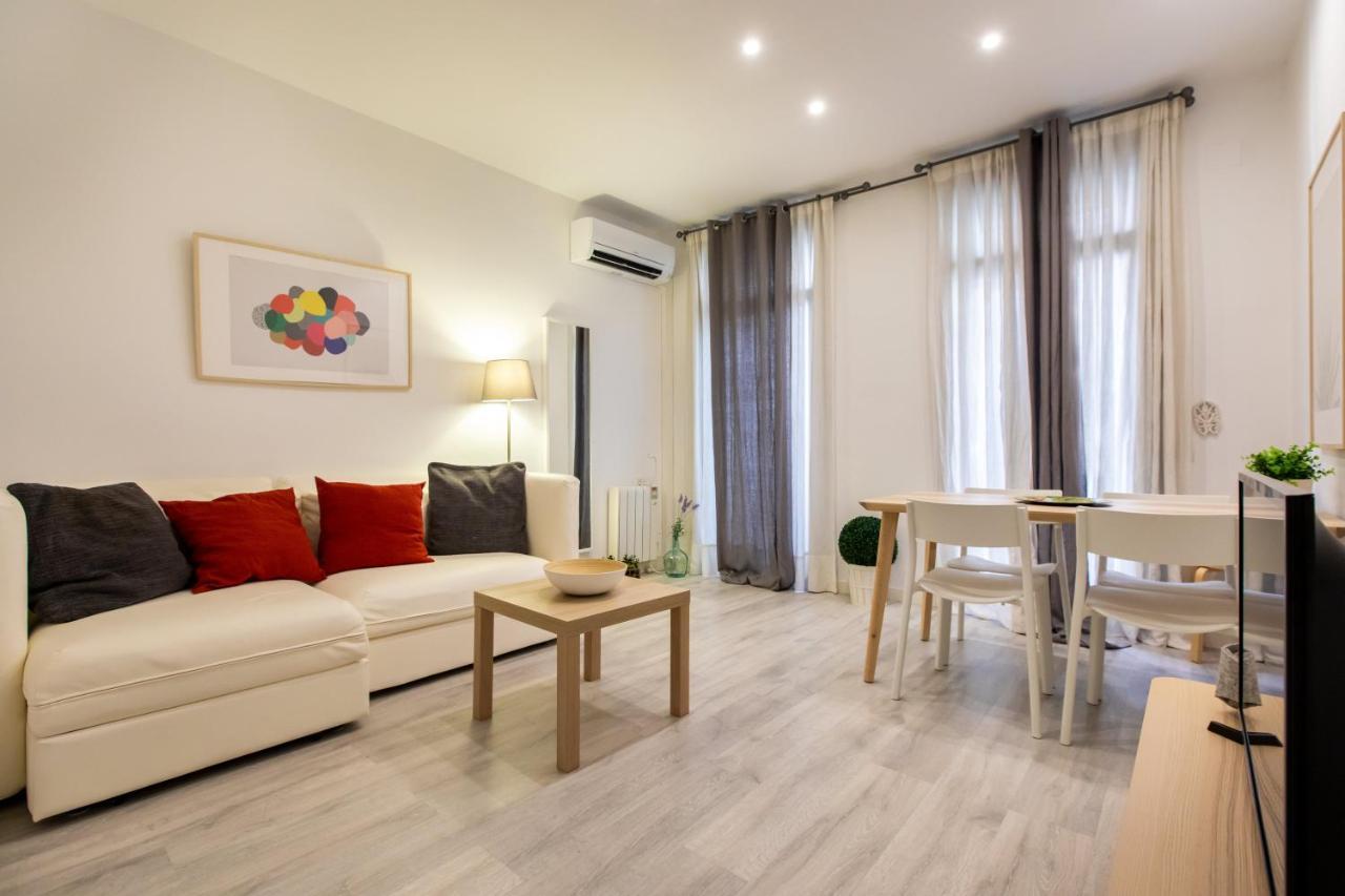 Pere Serafi 2 bedroom apartment Barcelona Buitenkant foto