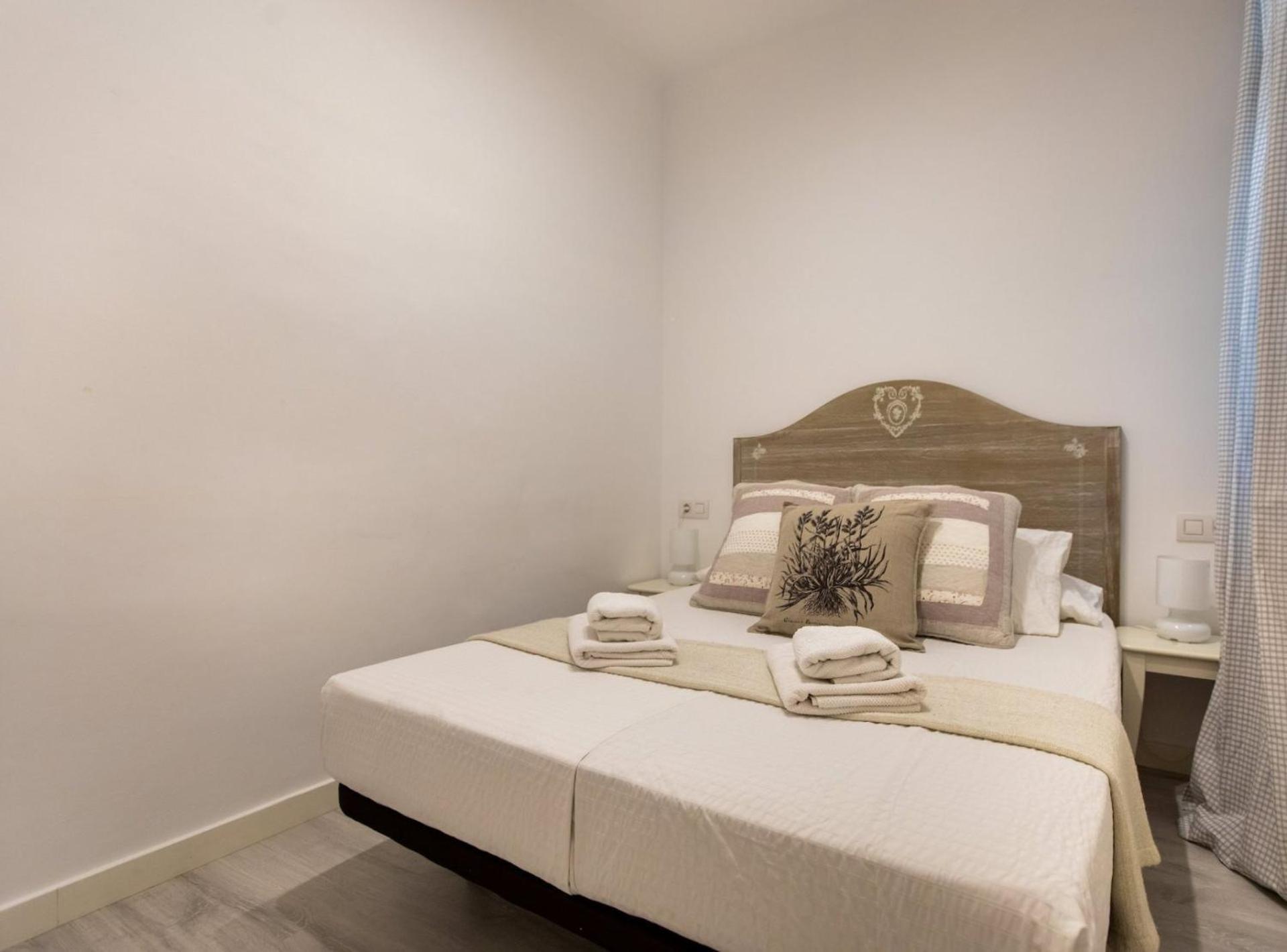 Pere Serafi 2 bedroom apartment Barcelona Buitenkant foto