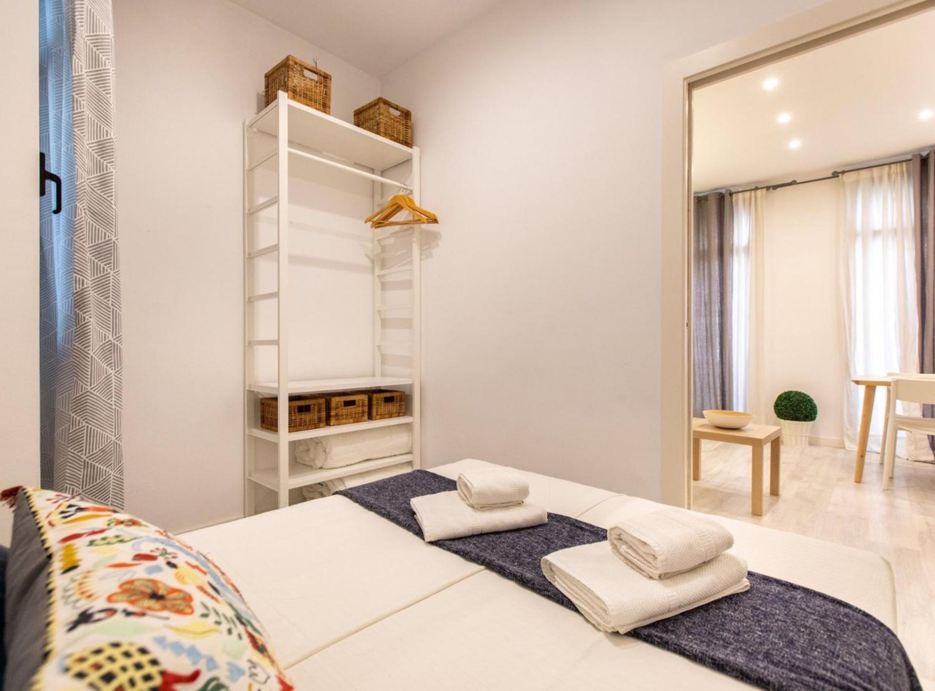 Pere Serafi 2 bedroom apartment Barcelona Buitenkant foto